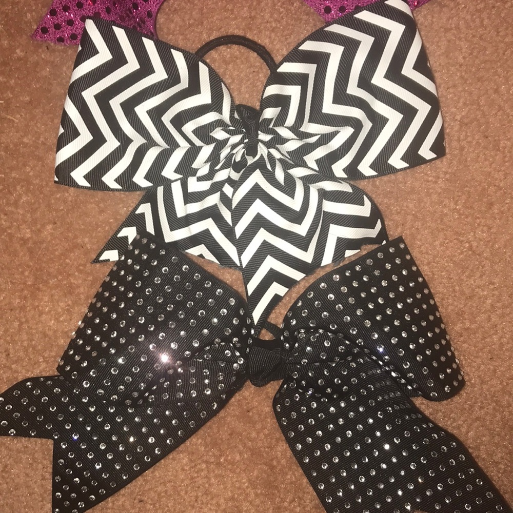 Lot of cheer bows!